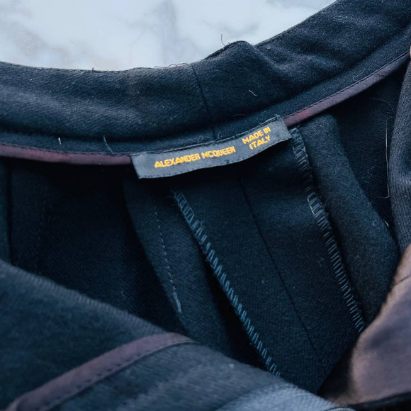 Alexander McQueen 1990s Black Accordion Pleated Pants - Picture 5 of 7